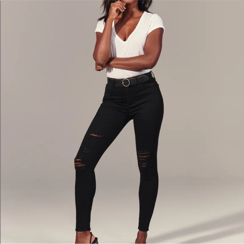 A & F Curve Love High Rise Super Skinny Jeans| Black Destroyed Wash | 4/27L